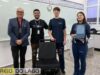Jovem santa-helenense e colega, estudantes do Ensino Médio, desenvolvem cadeira de rodas com inteligência artificial. Assista entrevista