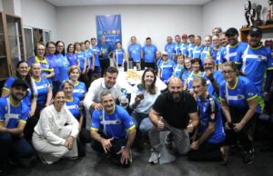 Atletas da terceira idade de Santa Helena são recepcionados após participação nos Jogos de Integração do Idoso