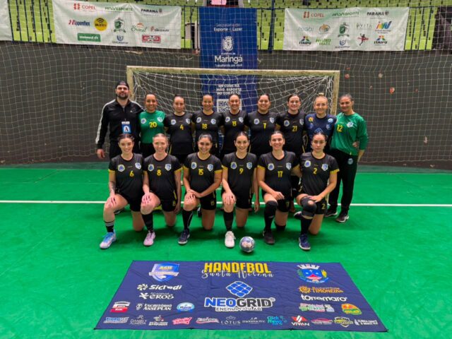 Equipe feminina de handebol de Santa Helena garante vaga no Final Four do Paranaense Equipe feminina de handebol de Santa Helena garante vaga no Final Four do Paranaense