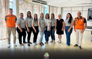 Pato Bragado reúne equipe técnica e profissionais da educação em capacitação sobre eventos climáticos Profissionais da educação e equipe técnica de Pato Bragado participam de capacitação sobre eventos climáticos