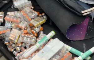 Homem é preso após tentar embarcar com 300 ampolas de emagrecedores em aeroporto no Paraná