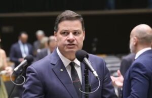 Sandro Alex fala em preparar Paraná para transição do ICMS para o IBS durante campanha eleitoral