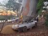 Dois homens ficam presos nas ferragens após Saveiro bater contra silo na PR-589, em Toledo