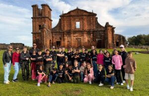 Alunos de Matelândia realizam visita técnica histórica no Rio Grande do Sul
