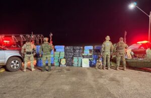 Ação conjunta apreende mais de uma tonelada de maconha, lancha e caminhonete em Santa Helena