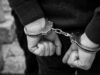 Homem ameaça mulher de morte e é preso com cocaína escondida no boné em Toledo