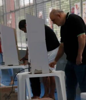 Conheça a lista completa de eleitores com atendimento preferencial no primeiro turno